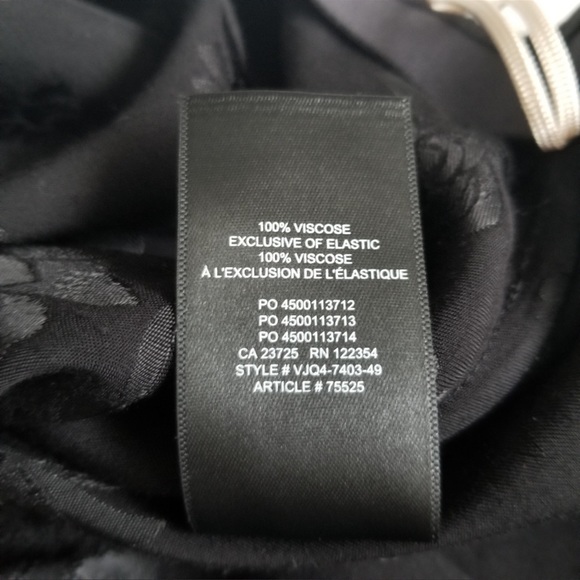 Aritzia skirt - Picture 14 of 15